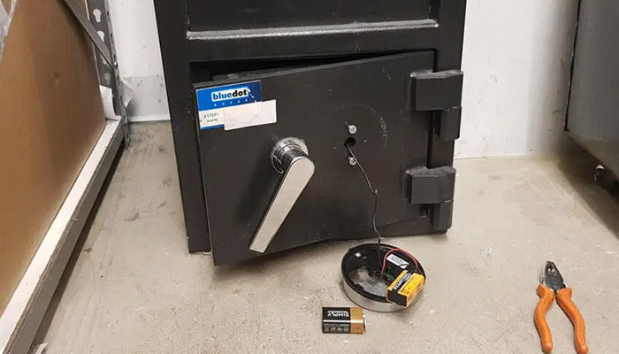 تعمیر گاوصندوق کاوه